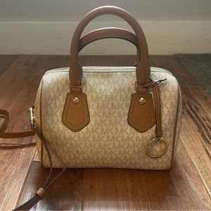 Michael Kors Aria Crossbody